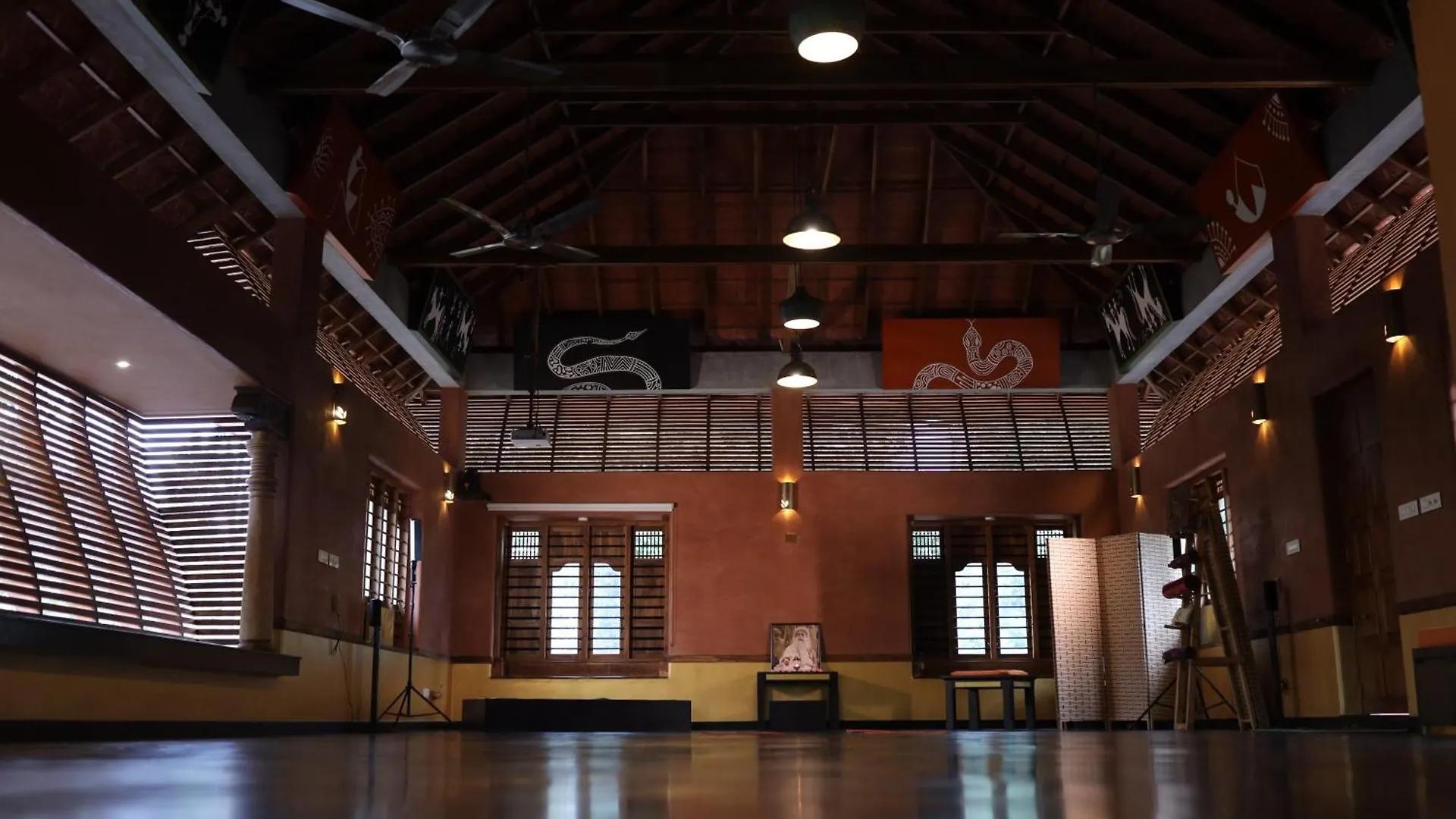 Luxury Earthy Homestay Mananthavady